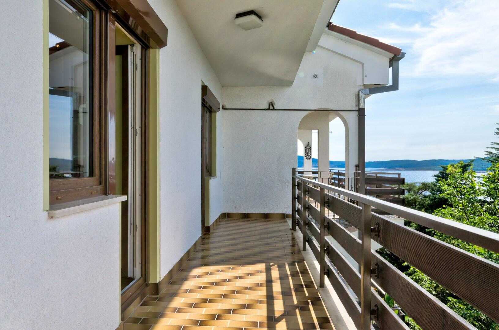 Unit